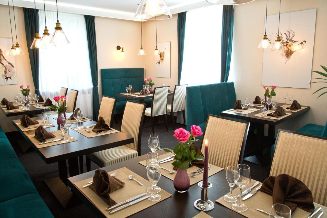 Hotel Jaegerhof Staatsbad Brückenau Buitenkant foto