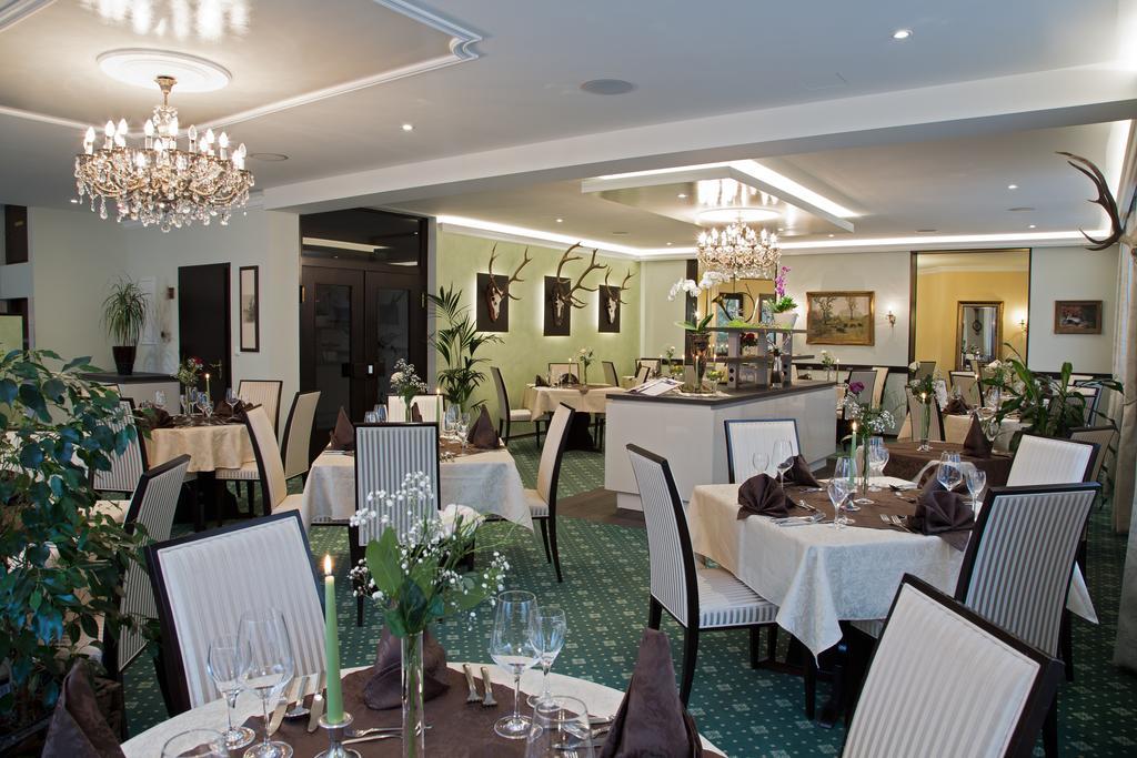 Hotel Jaegerhof Staatsbad Brückenau Buitenkant foto