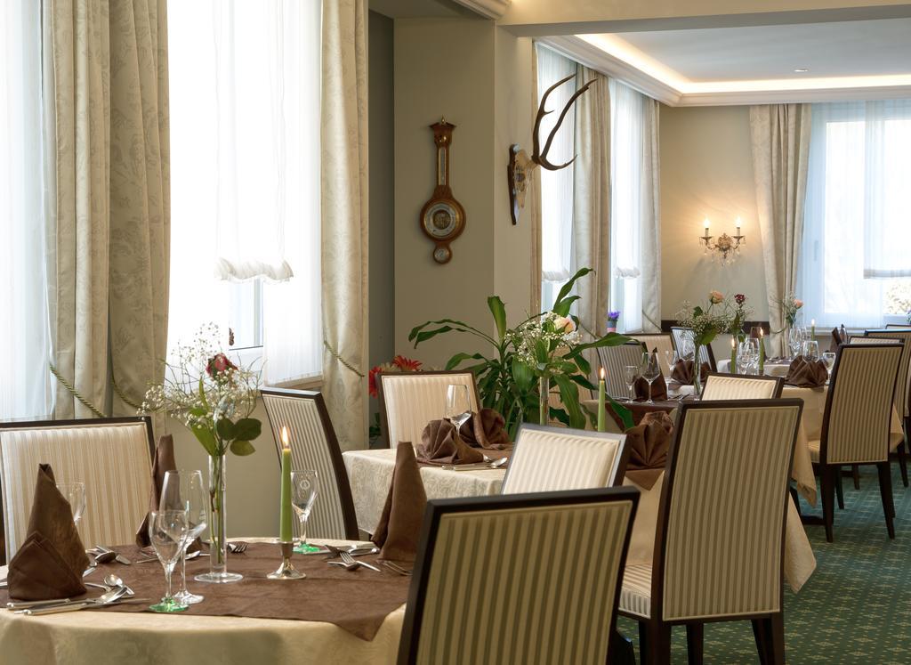 Hotel Jaegerhof Staatsbad Brückenau Buitenkant foto
