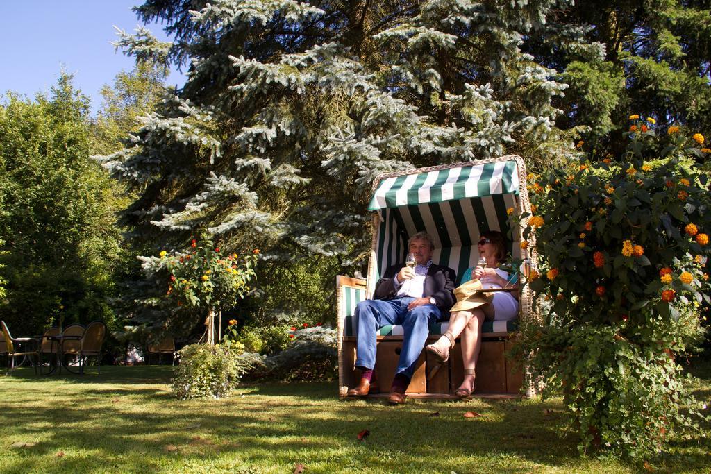 Hotel Jaegerhof Staatsbad Brückenau Buitenkant foto